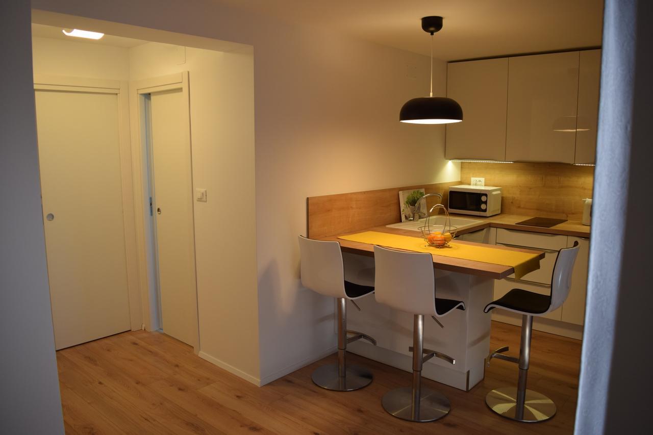 Apartments Eta Cres Eksteriør billede